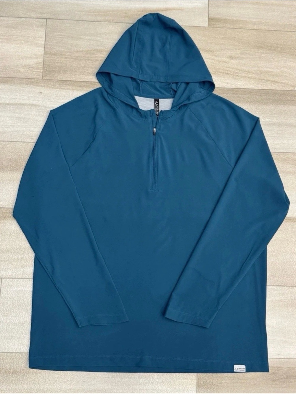 Realtree Fishing Vented 1/4 Zip Ultralight
Hoodie Shirt TEAL Sz L $50